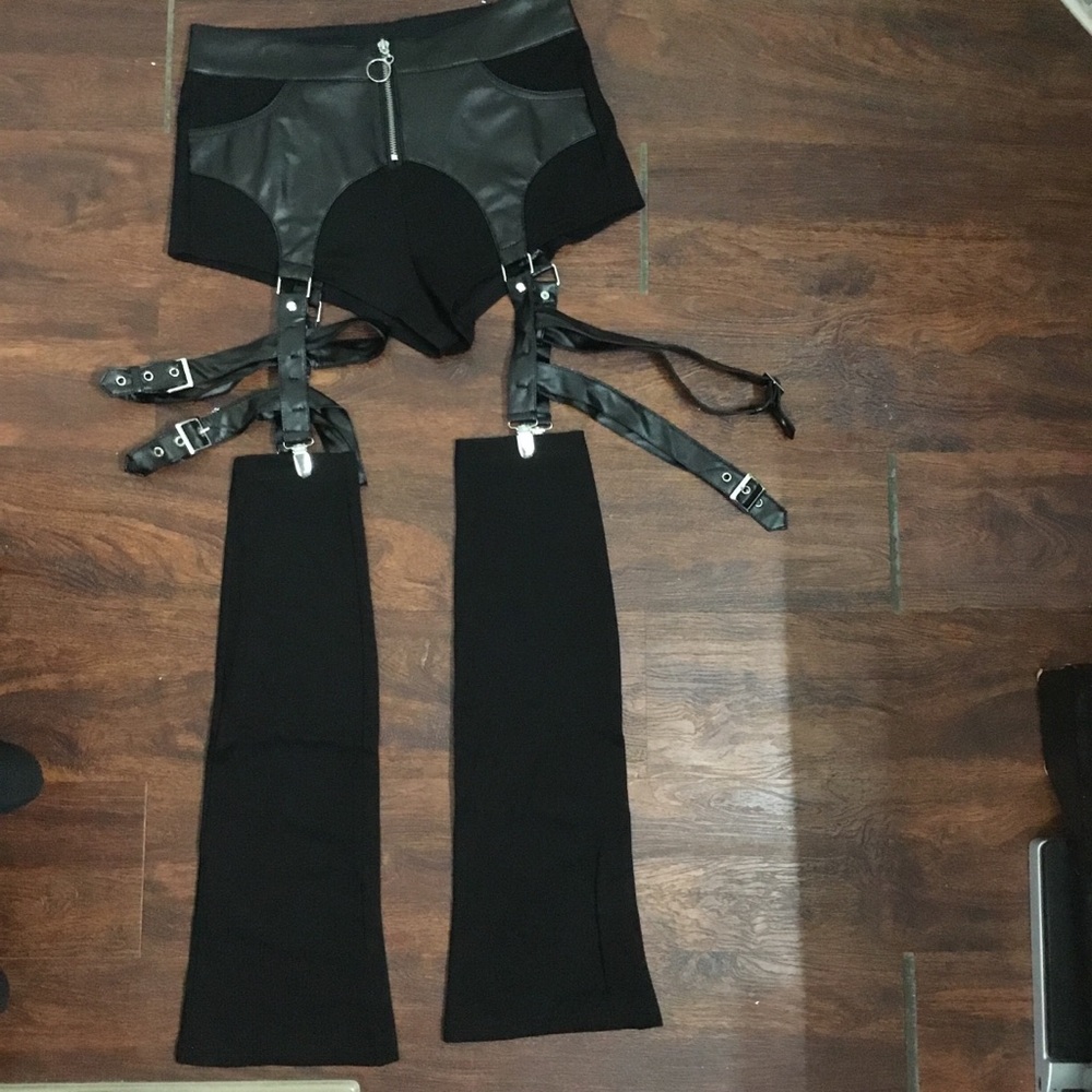 Killstar shorts with leg sleeves